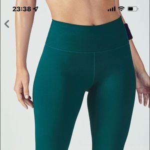 Fabletics NWOT (never worn) High-waisted power hold in Forrest green/blue green